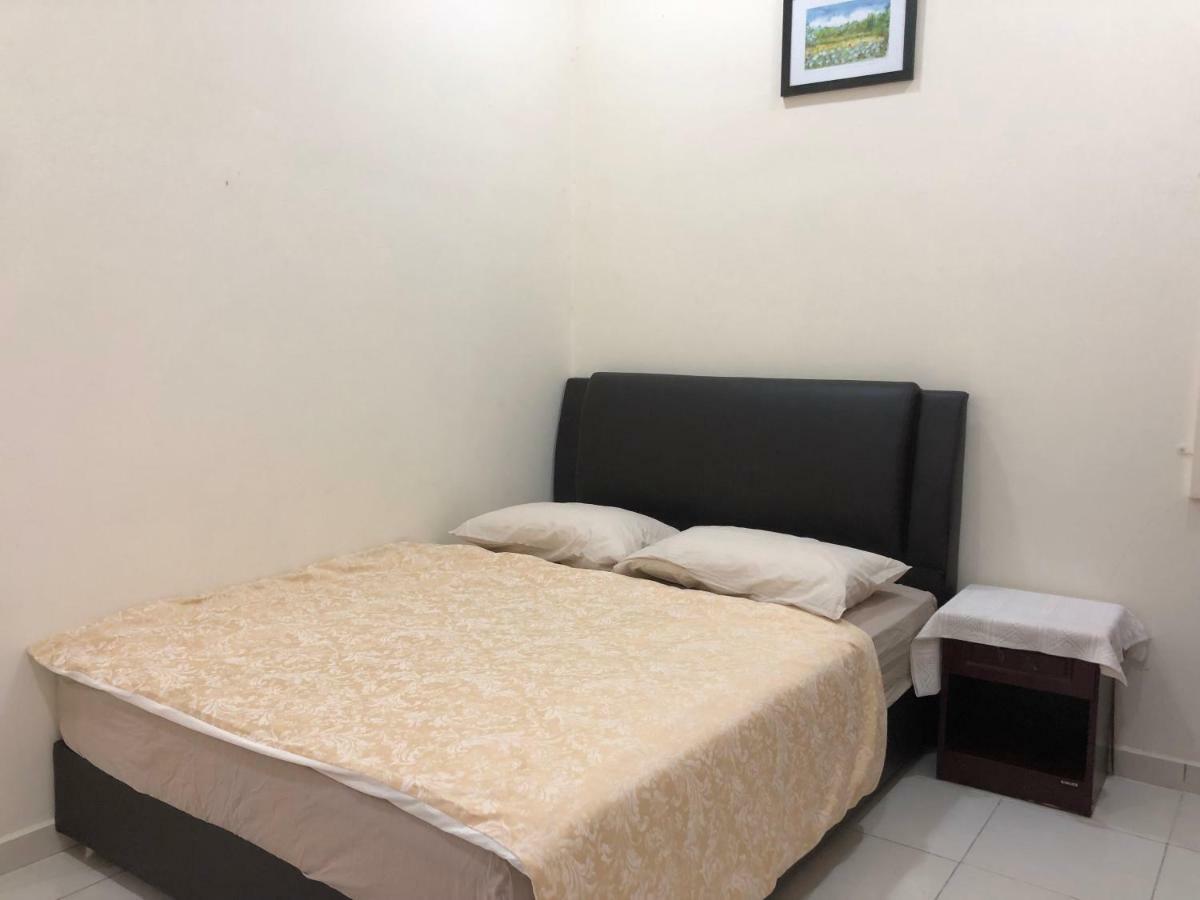 Magnolia 1 Homestay Kampung Kuala Besut Ngoại thất bức ảnh