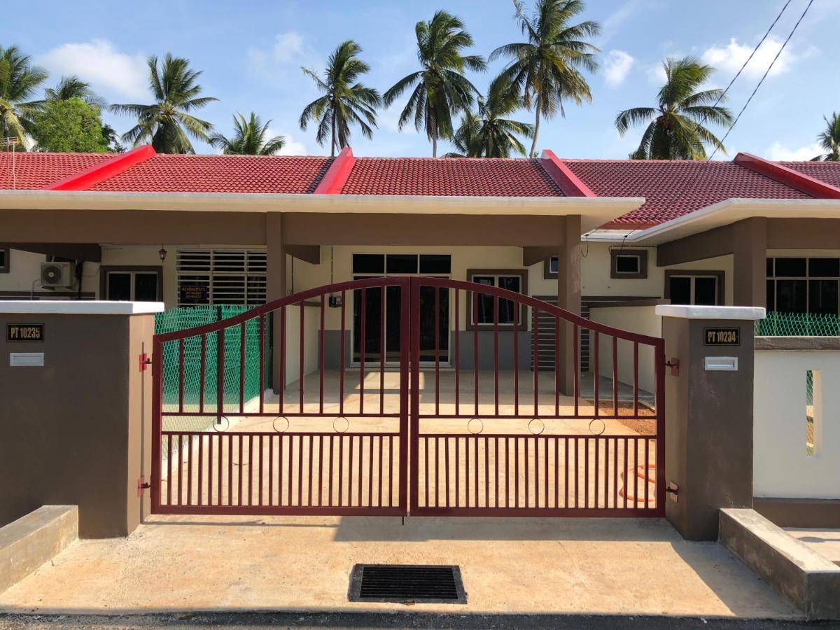 Magnolia 1 Homestay Kampung Kuala Besut Ngoại thất bức ảnh